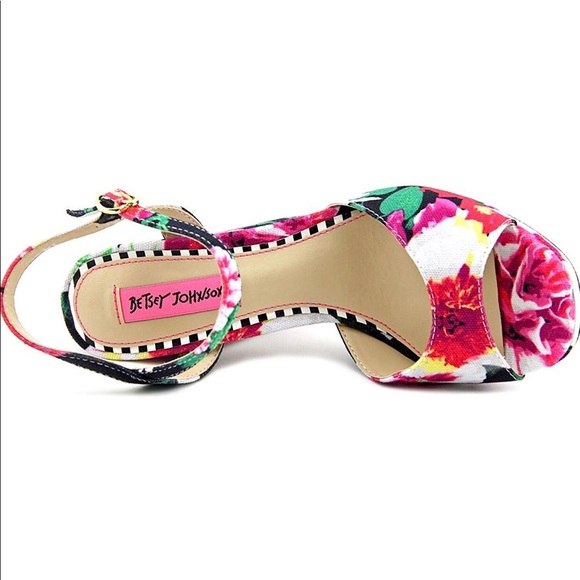 Betsey Johnson Shoes - Betsey Johnson Heels Sz 10